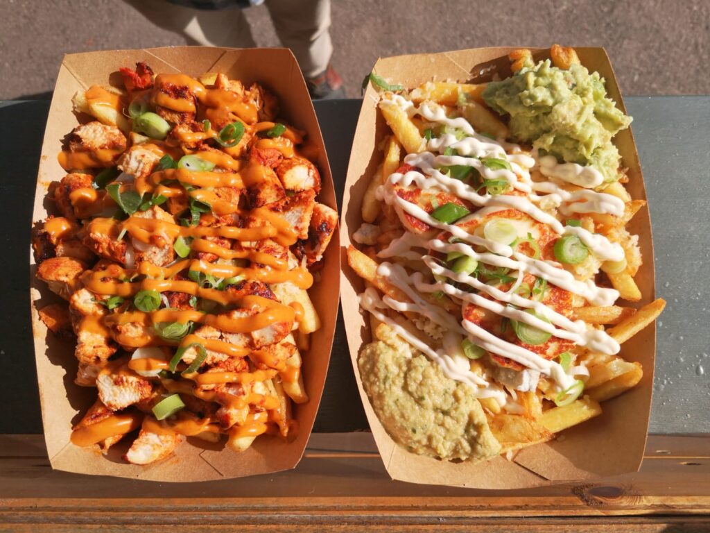 Dirty fries in trays